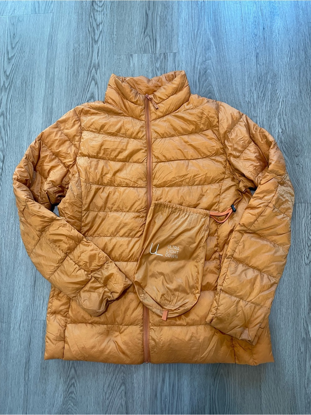 Uniqlo ultra light down jacket